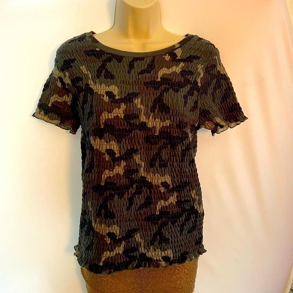 CAMOUFLAGE top